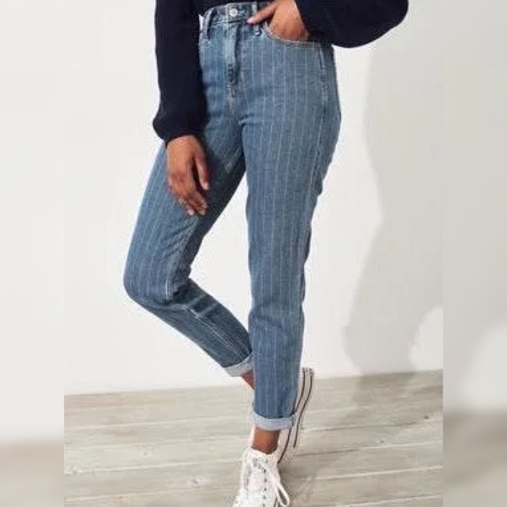 Hollister jeans size 25